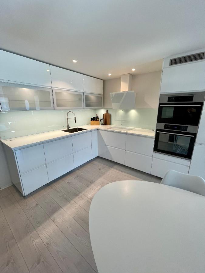 Luxury Apartement Close To City Centre With Free Parking Tromso Luaran gambar